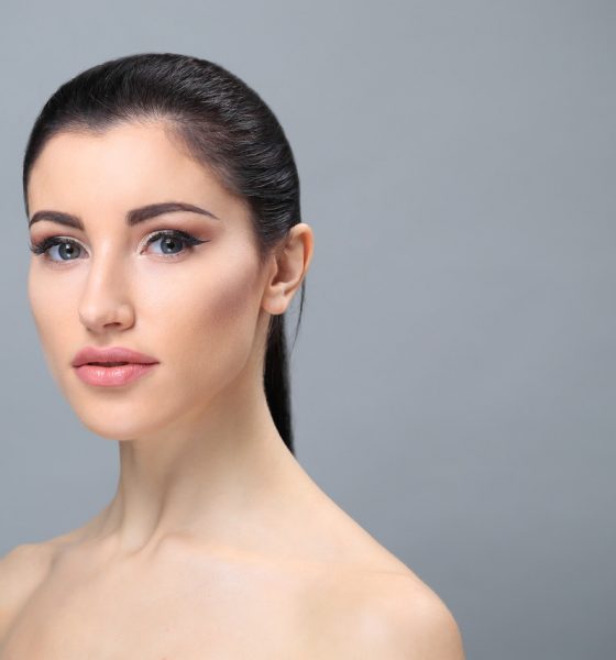 Harmonização Goiânia - Diferença entre preenchimento facial com ácido hialurônico e fios de sustentação