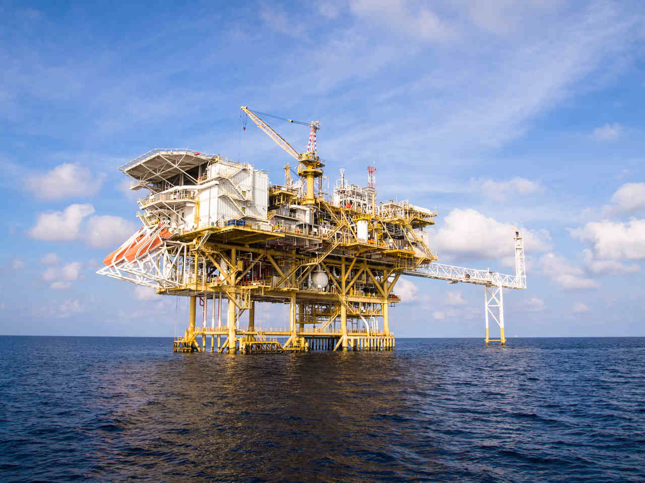 Jornal Opinião Goiás - Produção de petróleo e gás no pré-sal cresce 5,9% de abril para maio