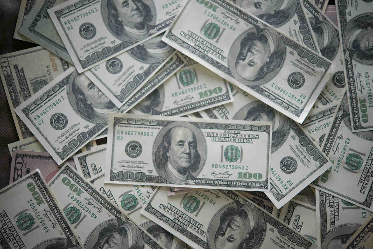 Jornal Opinião de Goiás - Dólar sobe e aproxima-se de R$ 4,80 na véspera do Copom
