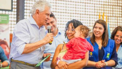 Fotos - Lucas Diener e Hegon Côrrea - Governador Ronaldo Caiado entrega benefícios sociais a moradores de Luziania proteção social e injeção de recursos na economia do município