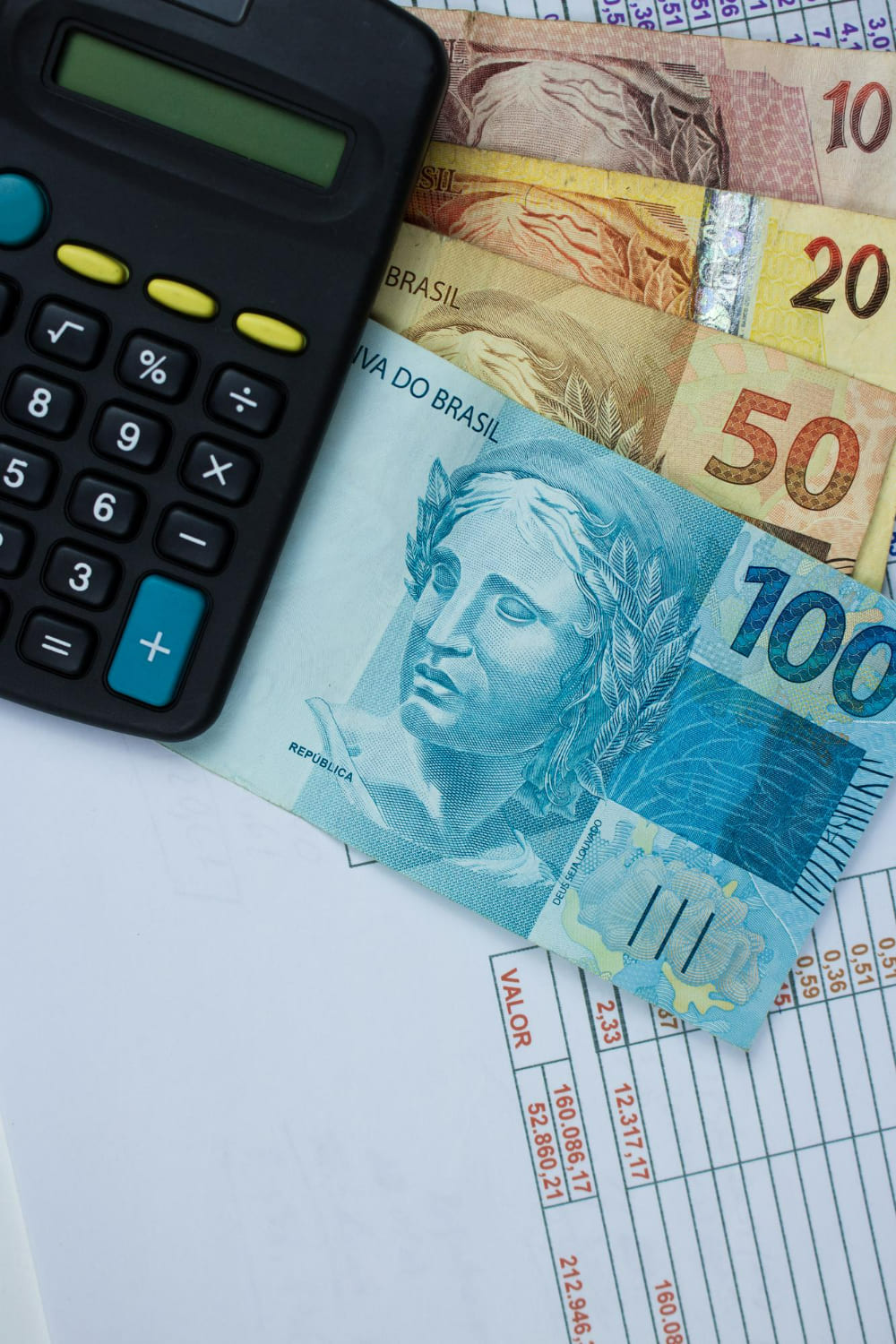 Depósitos na poupança superam saques e somam R$ 12,8 bilhões em junho