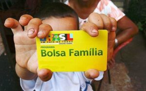 Governo Lula anuncia bônus exclusivo no Bolsa Família para crianças e adolescentes em agosto