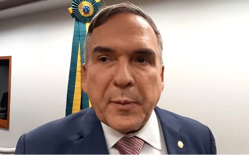 Taxabel ou Taxa do Biscoito Memes e enquete mostram insatisfação popular com a taxa do lixo articulada por Sandro Mabel em Goiânia - Reprodução