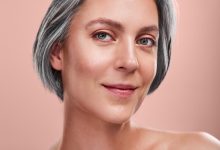 Quais são os resultados esperados de um lifting facial e quanto tempo eles duram?