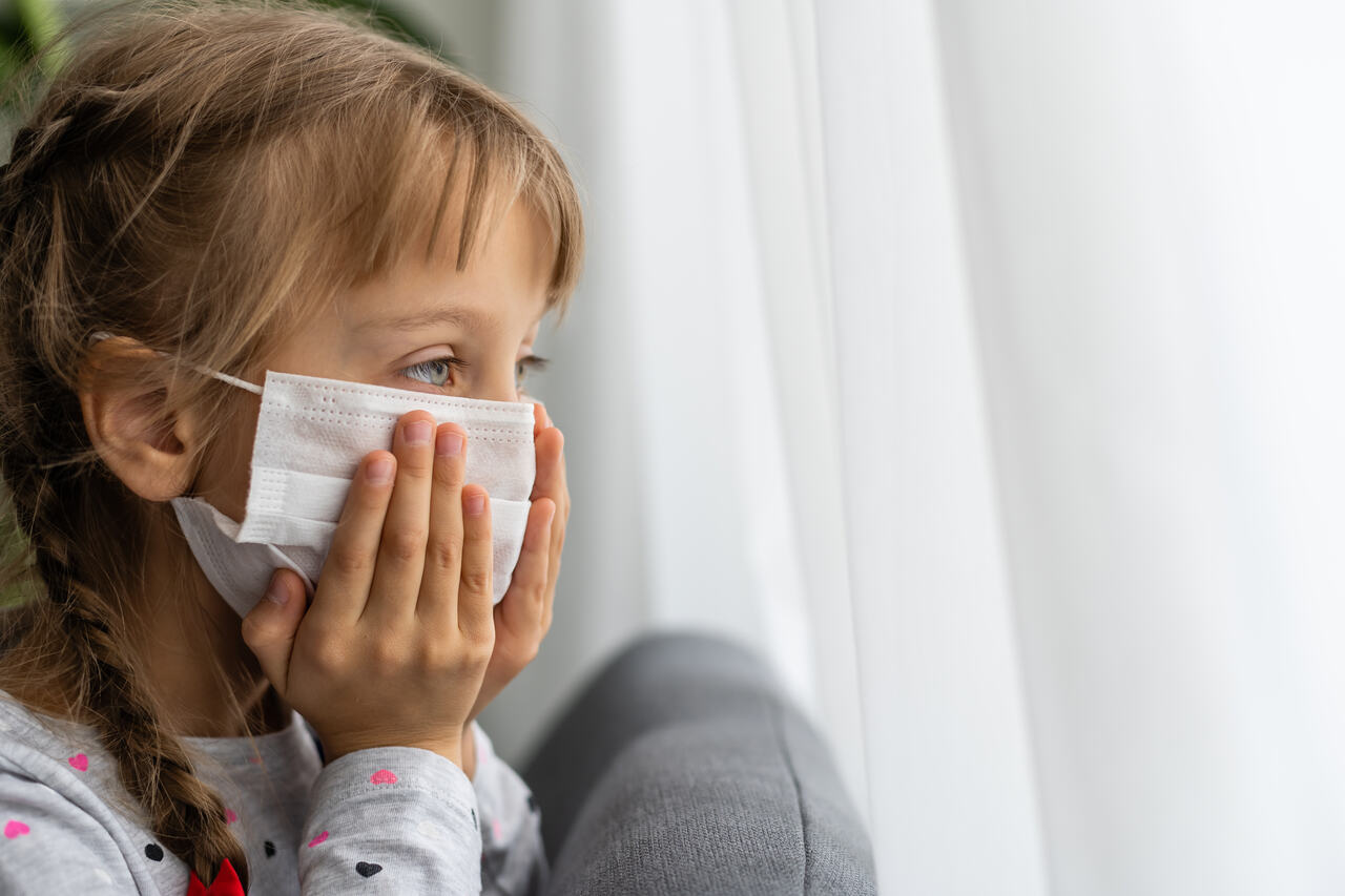 Quais os sinais de pneumonia em crianças?