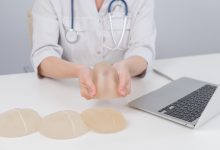 Quais tipos de implantes mamários estão disponíveis e qual é o mais adequado para mim?