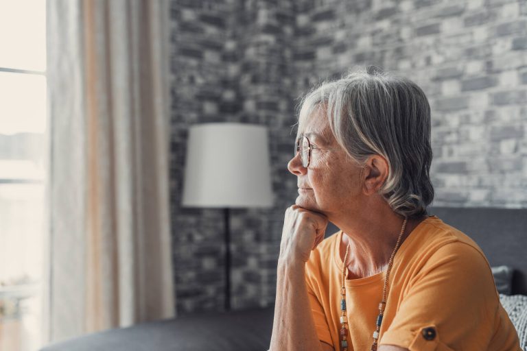 Depressão em idosos: desafio silencioso que cresce com o envelhecimento