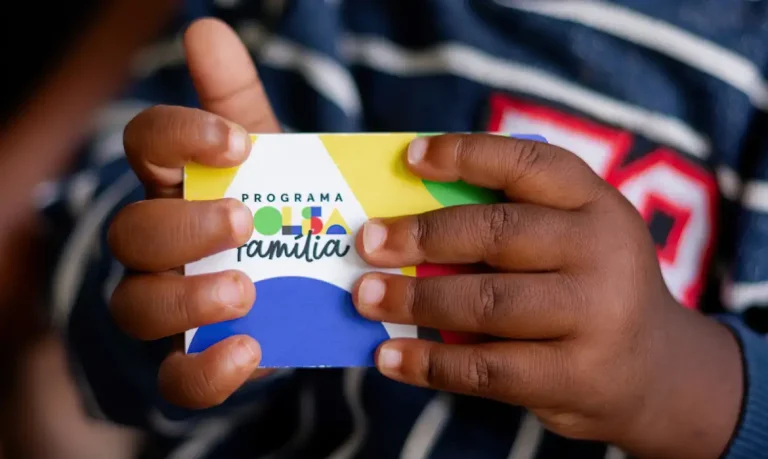 Quem tem NIS final 2 recebe hoje o Bolsa Família de abril com valor médio de R$ 668,73