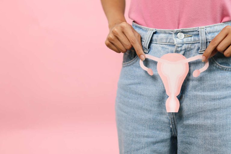 Laqueadura interfere no ciclo hormonal? Entenda por que não antecipa a menopausa